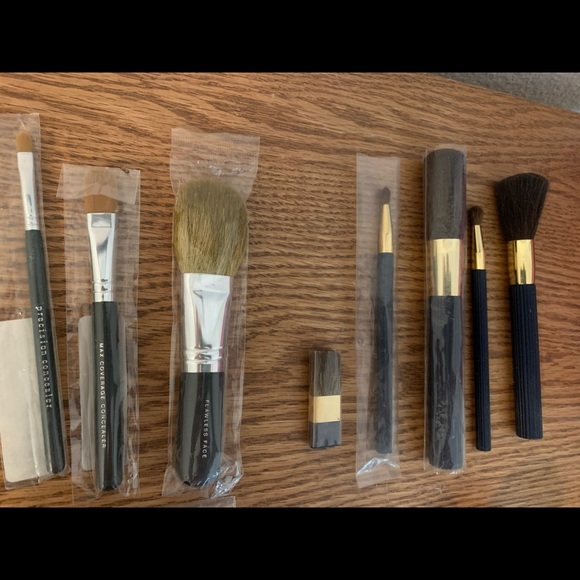 NEW! Bare Minerals and Estée Lauder Brushes, Powde - Picture 3 of 8